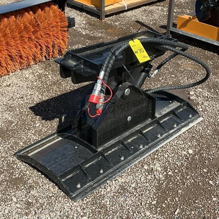 2026 GIYI 42IN SMOW BLADE FOR STAND UP SKID STEER
