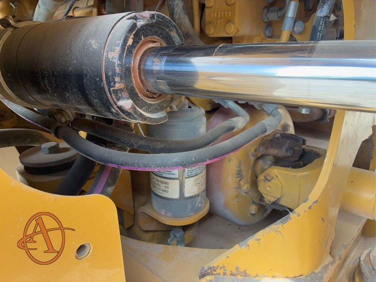 2012-caterpillar-950k-image-33