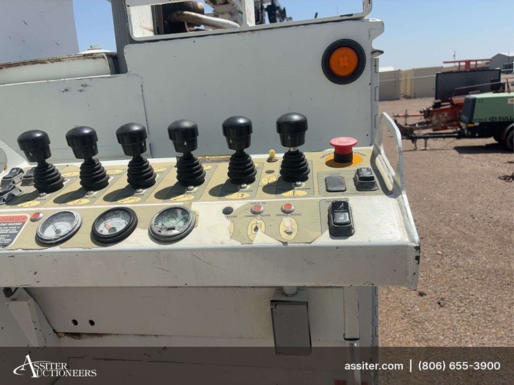 2008-international-workstar-7400-image-10