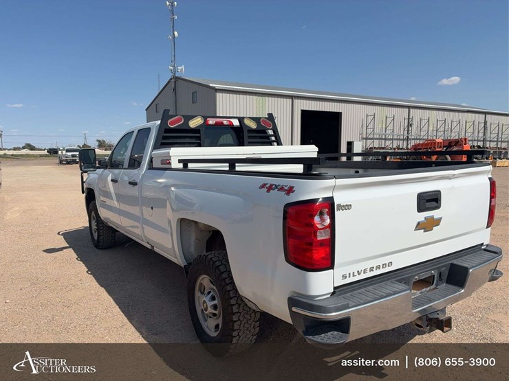 2017-chevrolet-silverado-2500-image-4