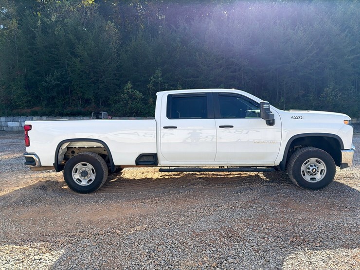 #4105-•-2021-chevrolet-2500hd-truck-image-6