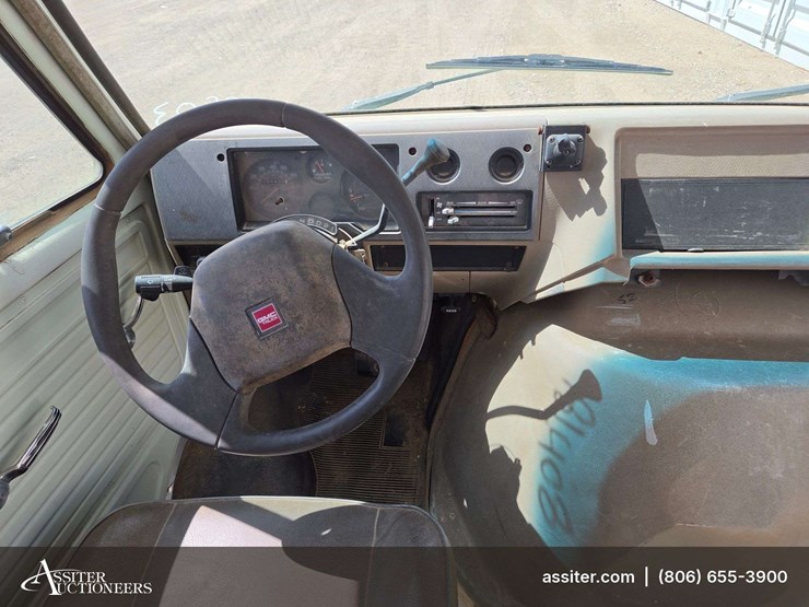 1993-gmc-3500-image-16