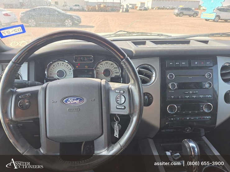 2012-ford-expedition-limited-image-13