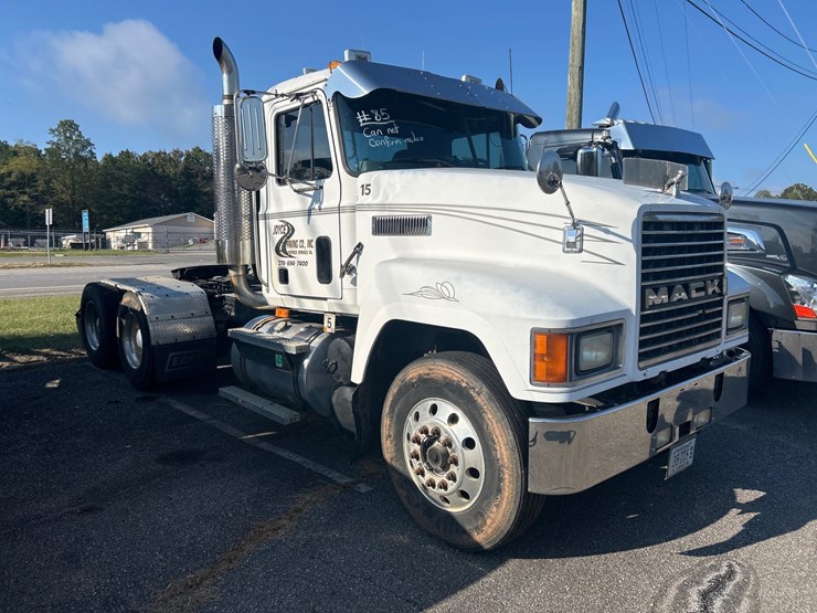 #85-•-2000-mack-ch613-truck-image-5