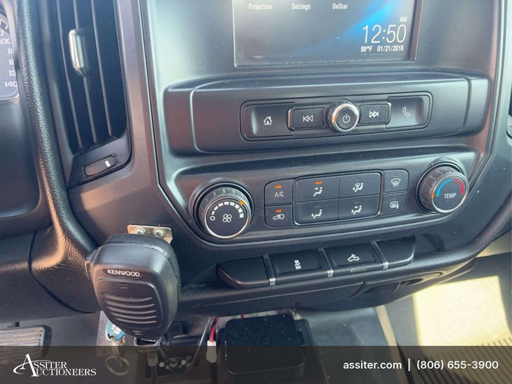 2017-chevrolet-silverado-2500-image-26