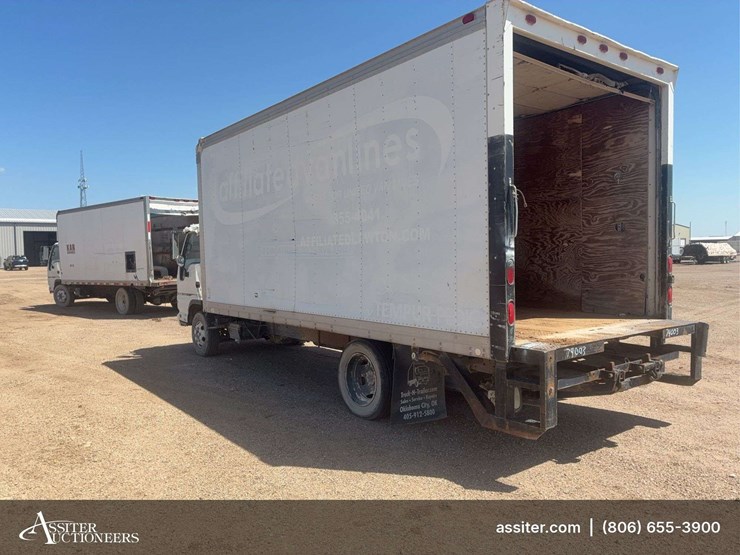 2006-chevrolet-w3500-image-4