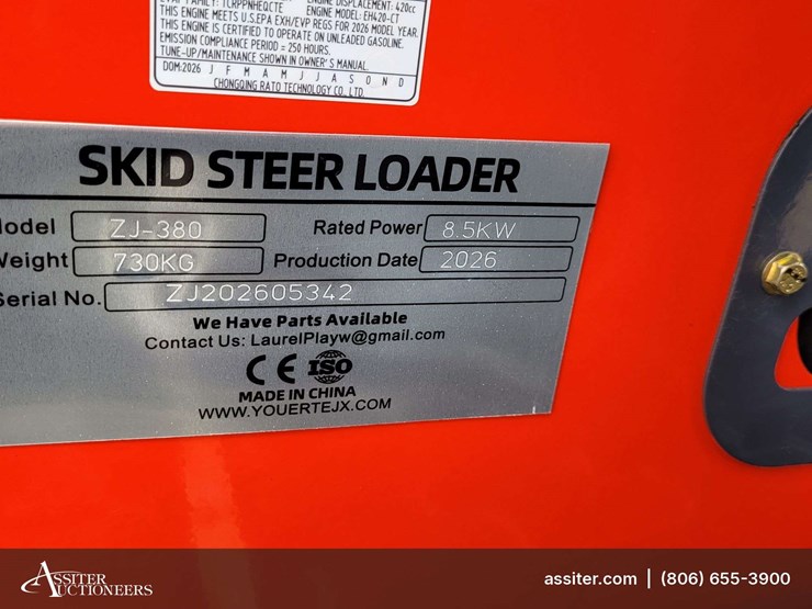 2026-zjz-380-mini-skid-steer-loader-image-6