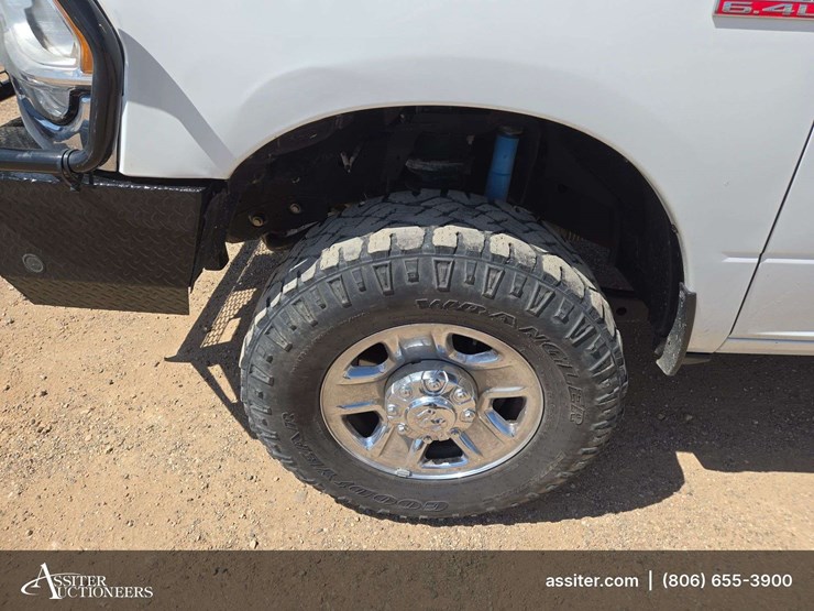 2020-ram-2500-tradesman-image-19