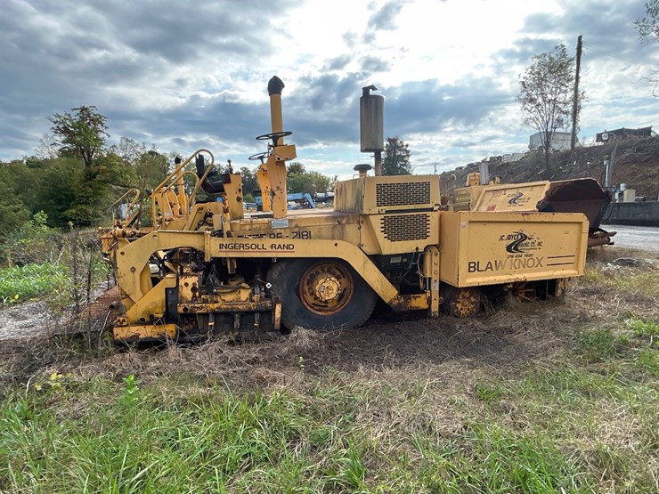 #44-•-blaw-knox-asphalt-paver-image-6