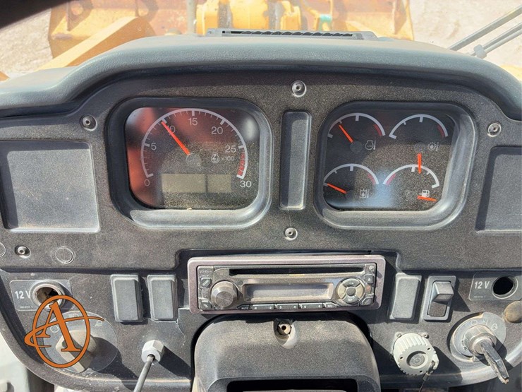 2003-caterpillar-966g-wheel-loader-image-29