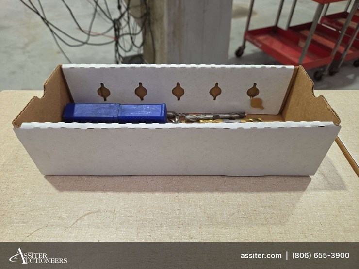 box-of-double-ended-cutters-image-1