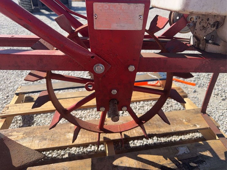 coleman-single-wheel-one-bottom-walk-behind-plow-image-8