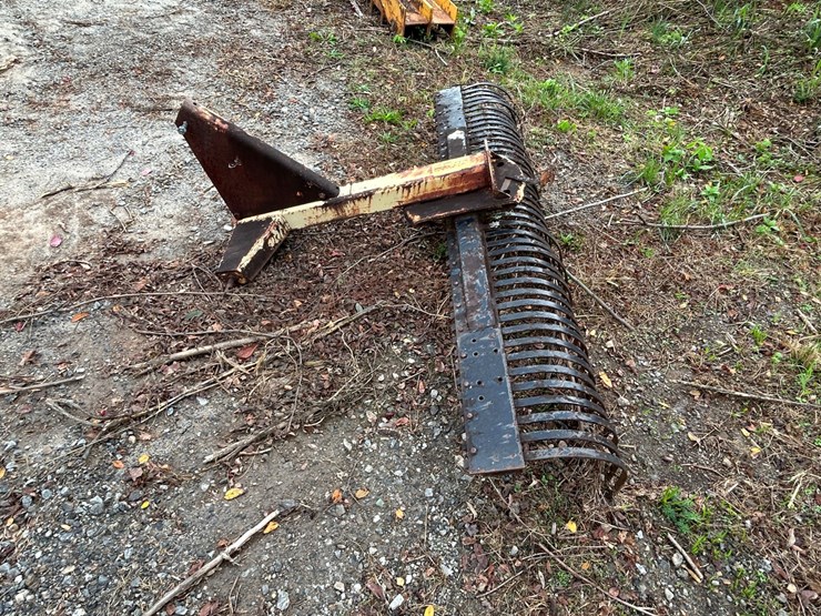 #23-•-3-point-7’-rake-attachment-image-2