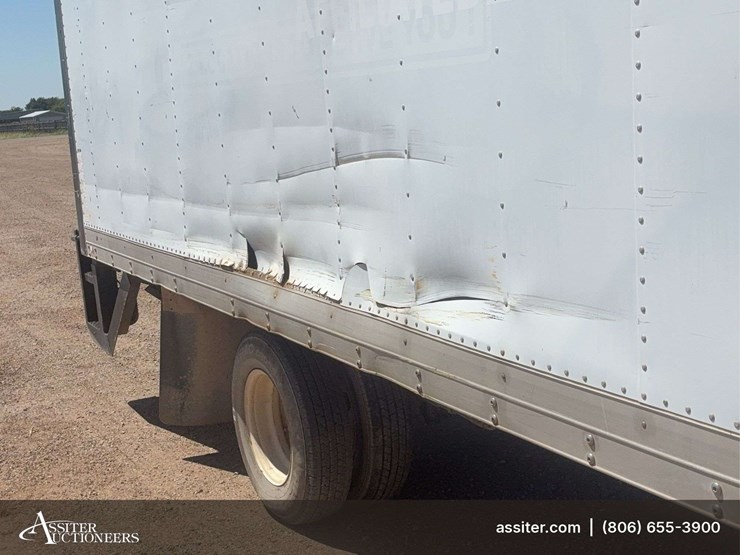 2006-chevrolet-w3500-image-11
