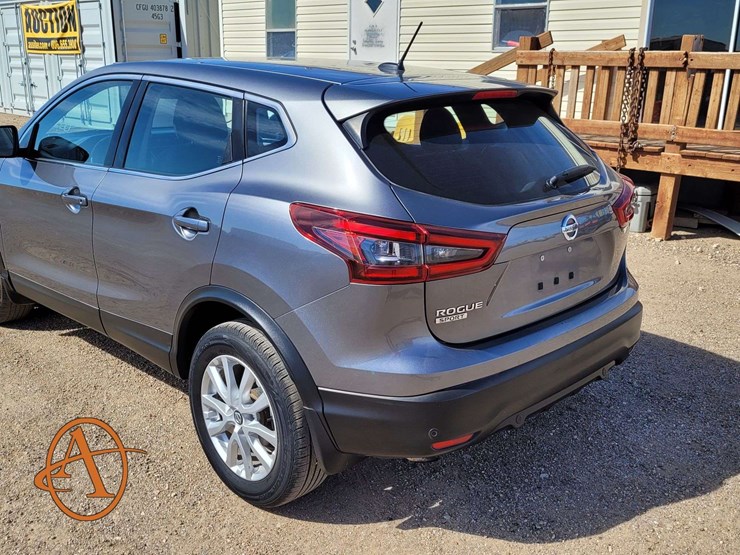 2020-nissan-rogue-image-6