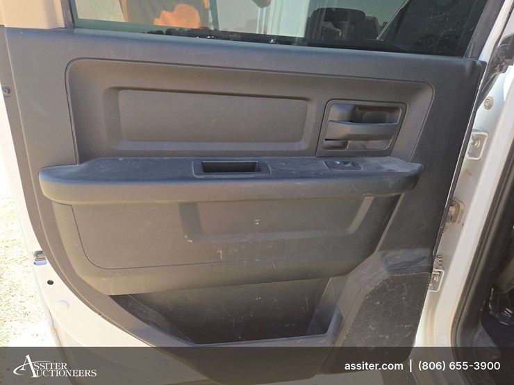 2020-ram-2500-tradesman-image-6