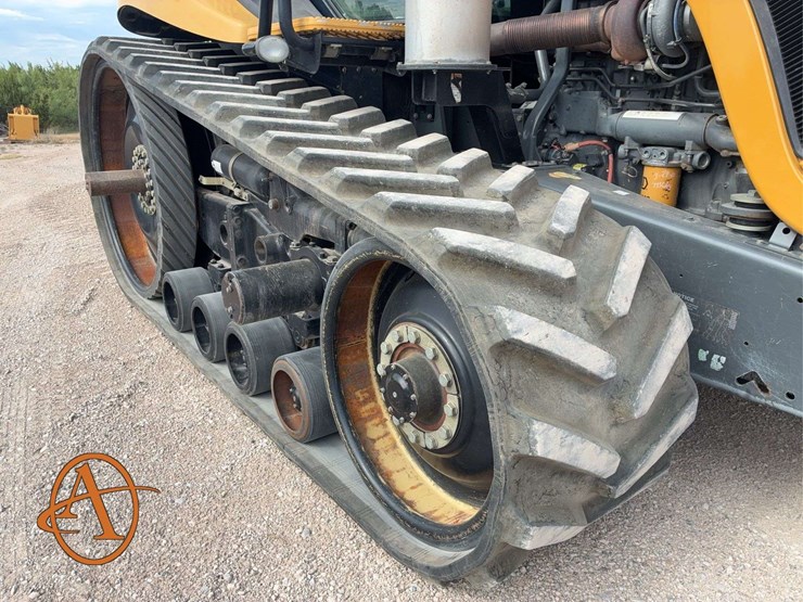 2005-challenger-cat-mt-855-b-belted-tractor-image-8