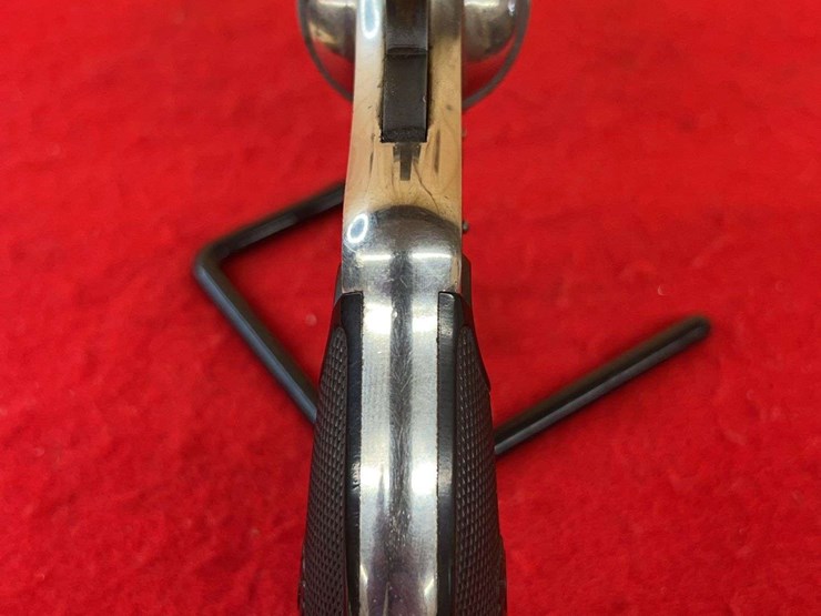 h&r-.38-da-revolver-image-3