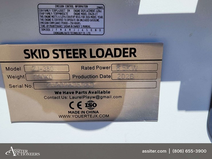 2026-zjz-380-mini-skid-steer-loader-image-8