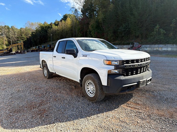 #4107-•-2021-chevrolet-1500-truck-image-7