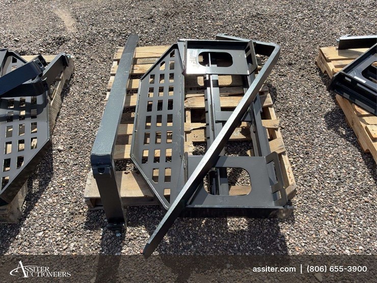 future-ft-dhc-skid-steer-forks-image-3