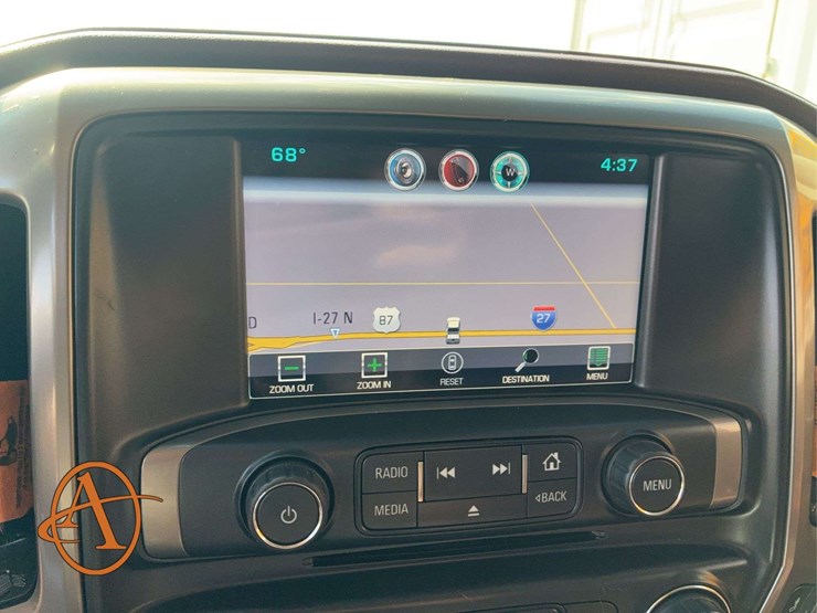 2015-chevrolet-silverado-1500-high-country-image-39