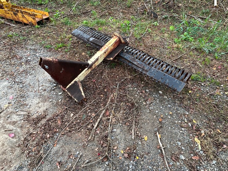 #23-•-3-point-7’-rake-attachment-image-1