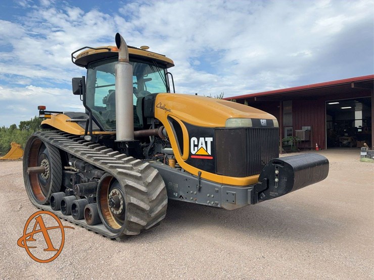 2005-challenger-cat-mt-855-b-belted-tractor-image-2