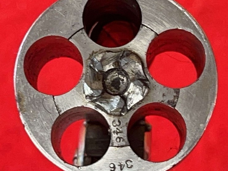 h&r-.38-da-revolver-image-10