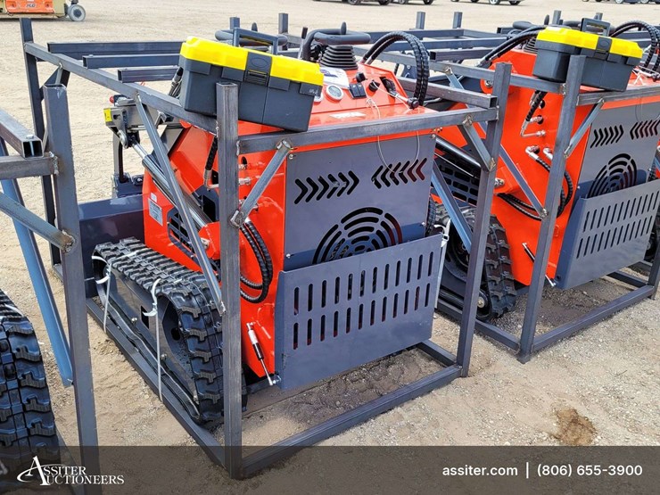 2026-zjz-380-mini-skid-steer-loader-image-4
