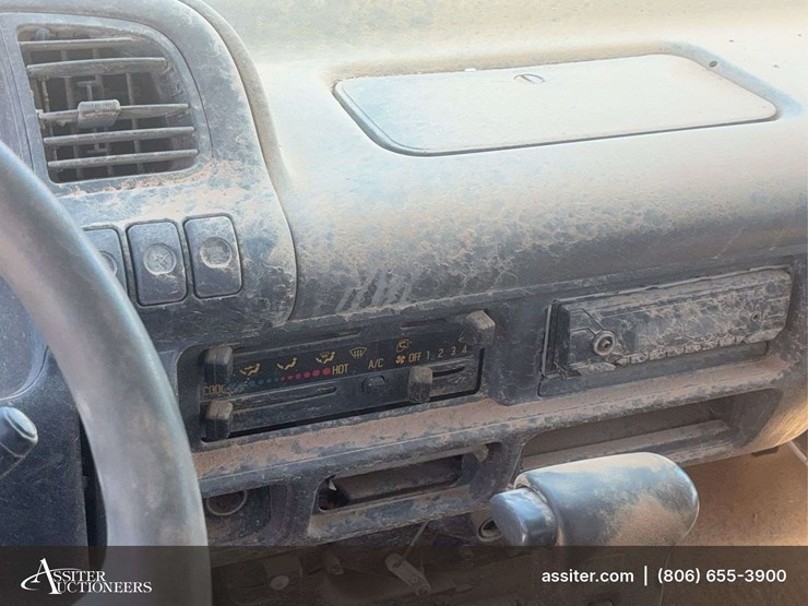 2006-chevrolet-w3500-image-31