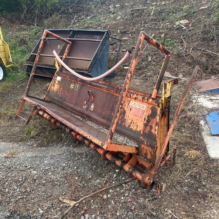 #13 • Dump Truck Gravity Fed Tailgate