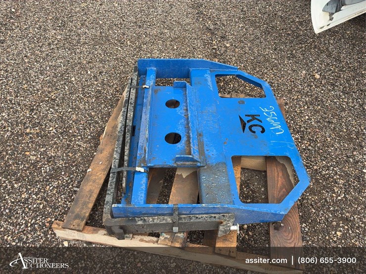 mini-skid-fork-left-frame-and-forks-image-4
