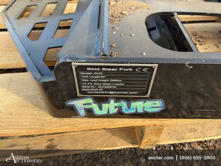 future-ft-dhc-skid-steer-forks-image-4