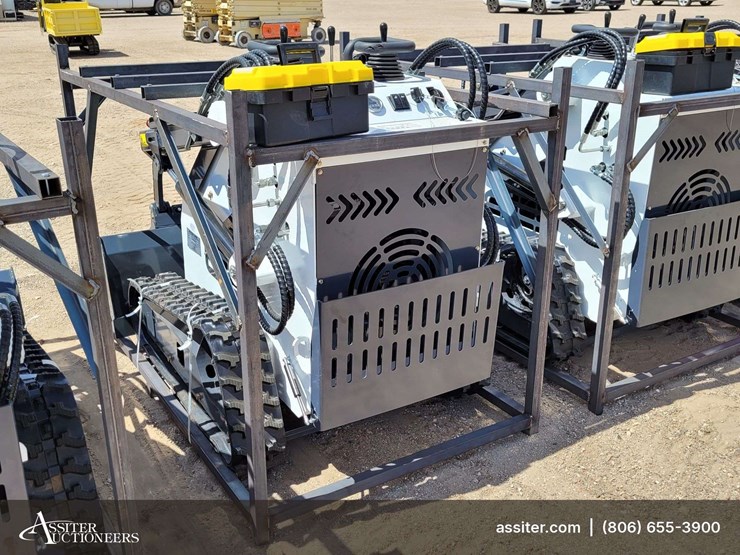 2026-zjz-380-mini-skid-steer-loader-image-4