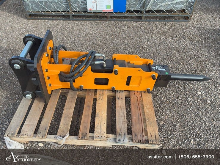 future-ft-eb680-excavator-hydraulic-breaker-image-1