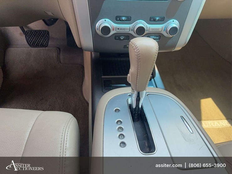 2014-nissan-murano-image-10