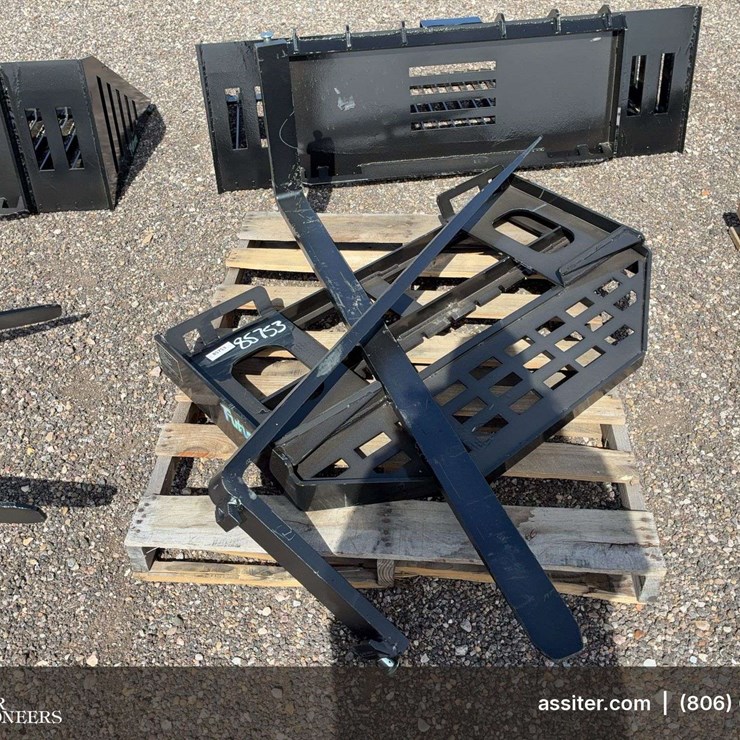 Future FT-DHC Skid Steer Forks
