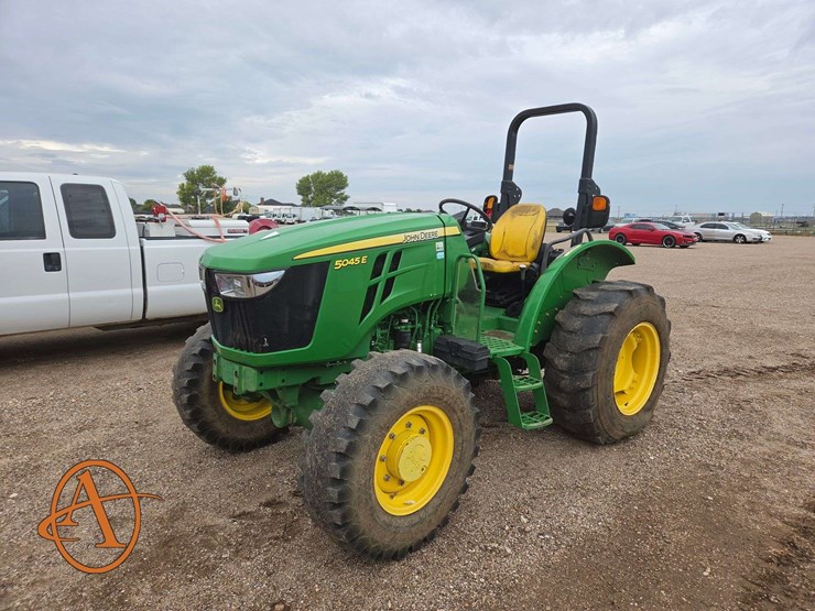 john-deere-5045e-image-1