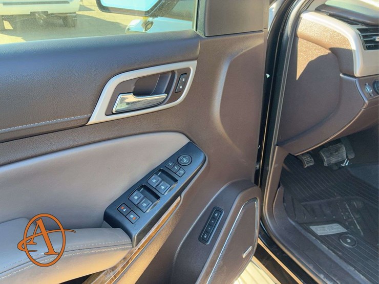 2015-gmc-yukon-denali-image-24