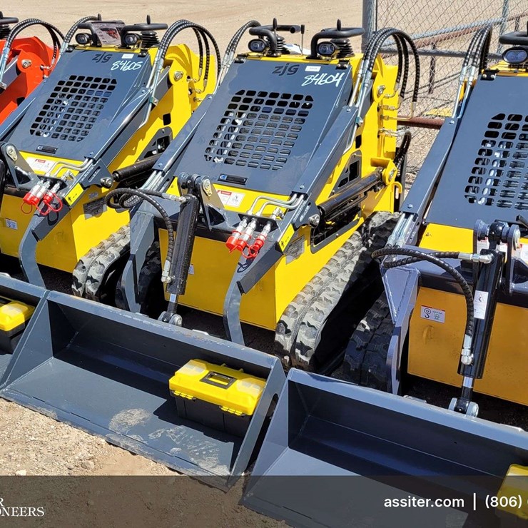 2026 ZJZ-380 Mini Skid Steer Loader