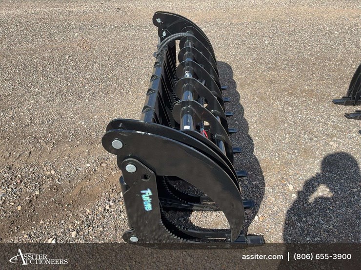 future-ft-clg72-skid-steer-grapple-image-2