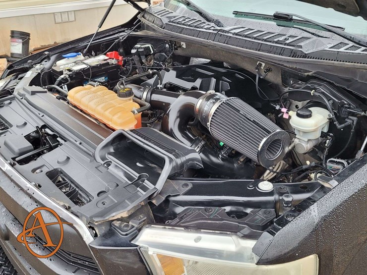 2016-ford-f150-image-16