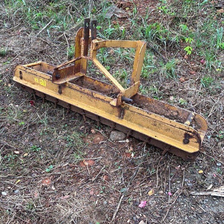 #21 • 3 Point 6’ Ripper Attachment