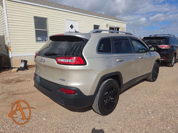 2015-jeep-cherokee-image-3