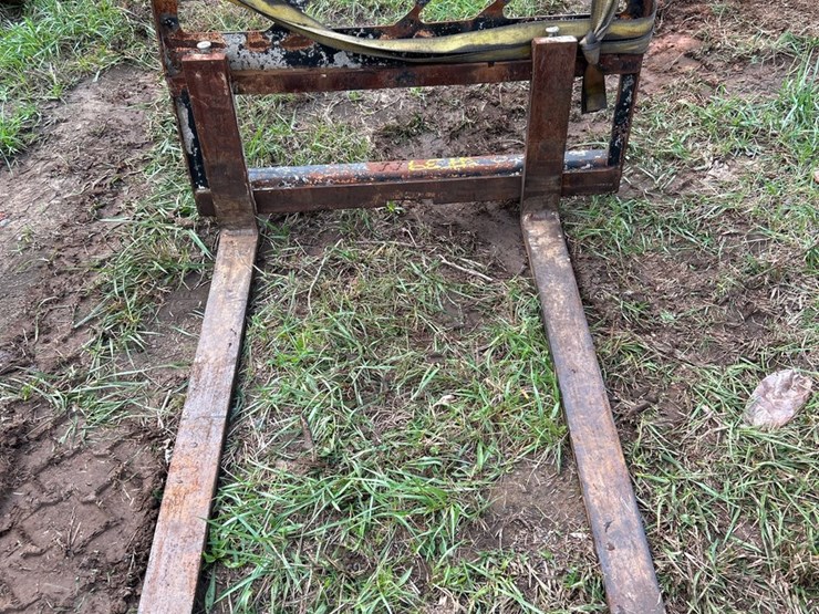 #39-•-quick-connect-48”-fork-attachment-image-4