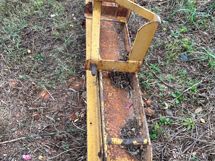 #21-•-3-point-6’-ripper-attachment-image-2