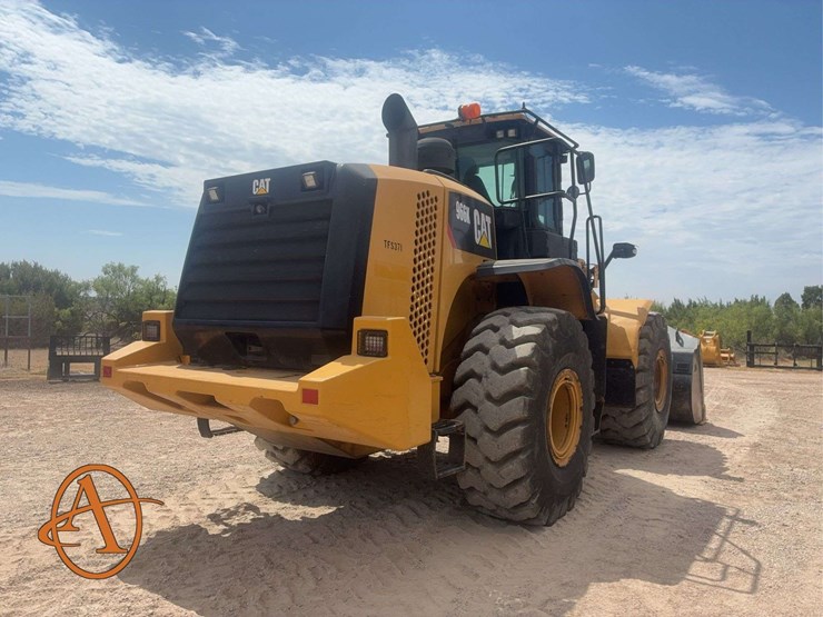 caterpillar-966k-image-4