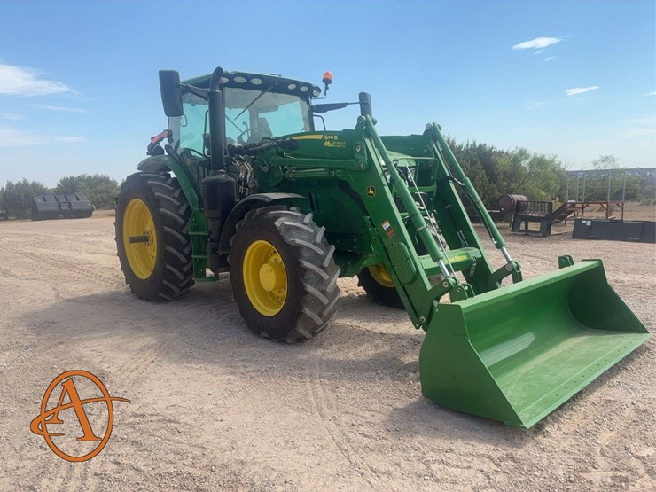 2022-john-deere-r-image-1