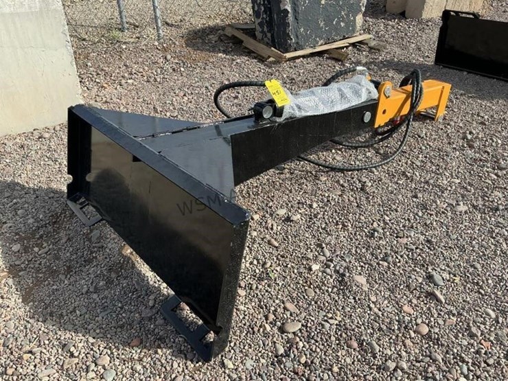 2026-giyi-telescopic-boom-for-skid-steer-image-1